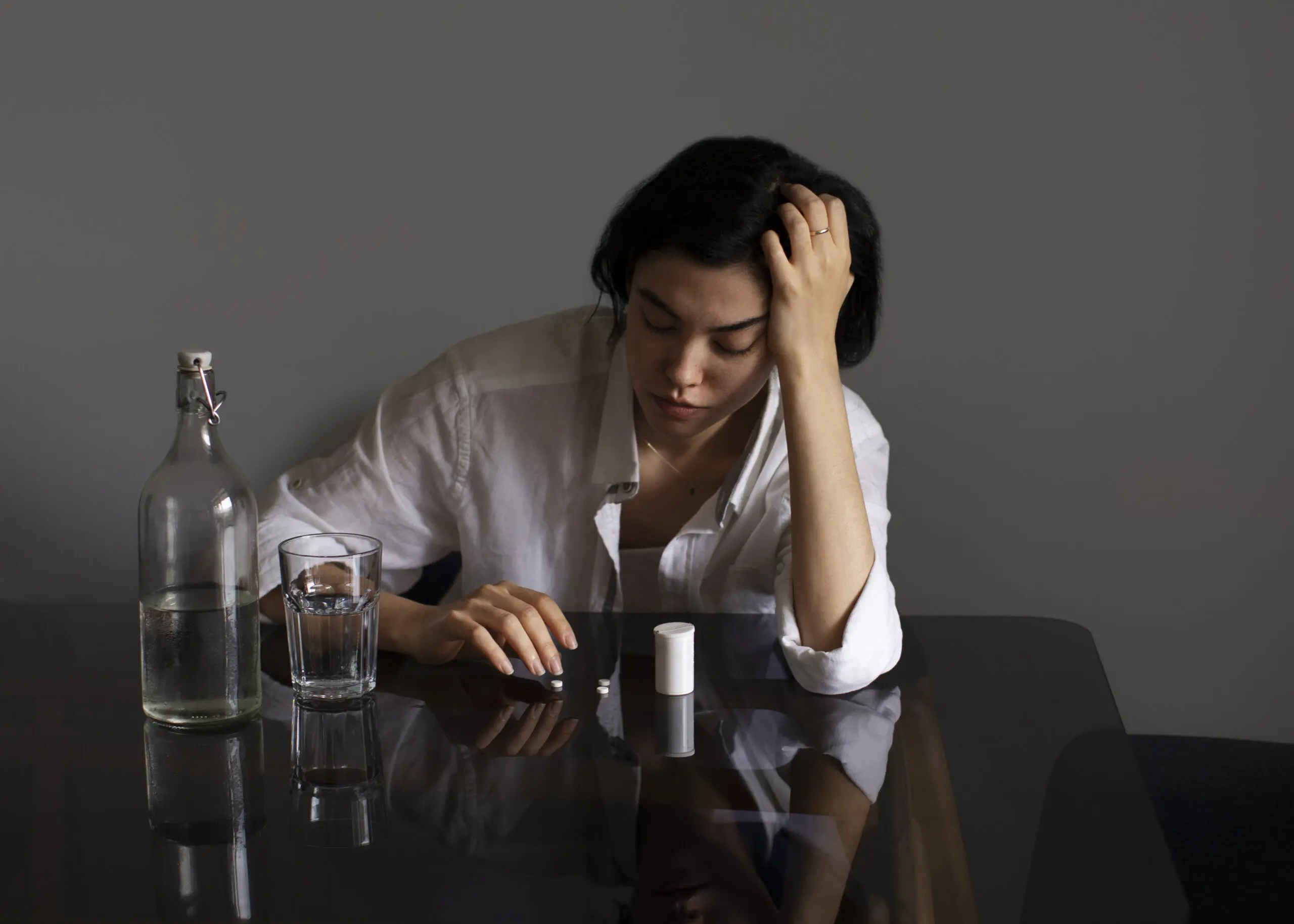 young-woman-dealing-with-alcohol-misuse